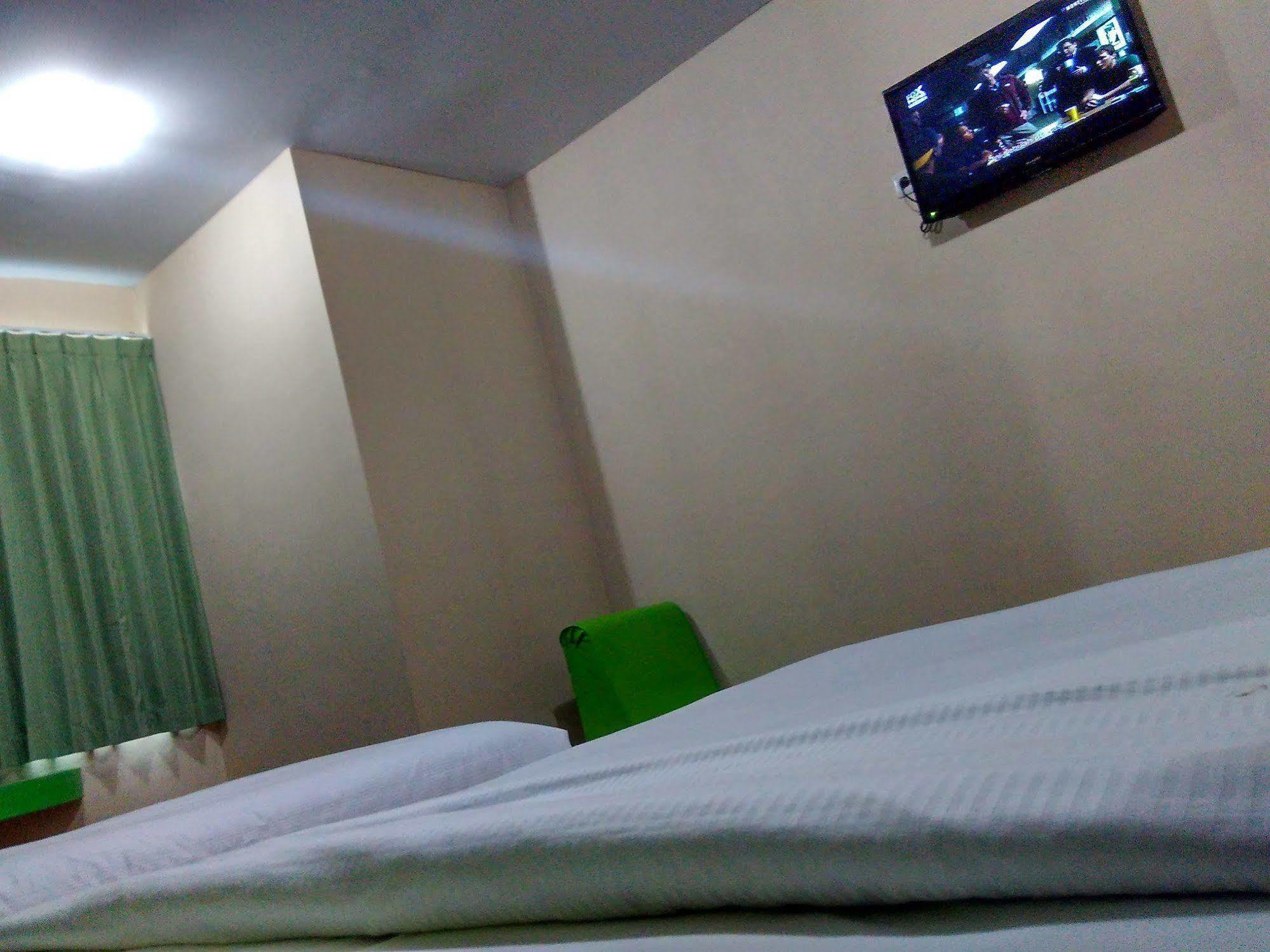 Agung Hotel 2*